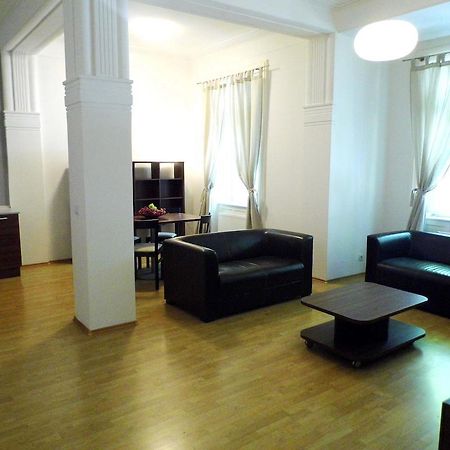 Lion Apartments Medena, Big Size, High Ceilings Bratislava Room photo