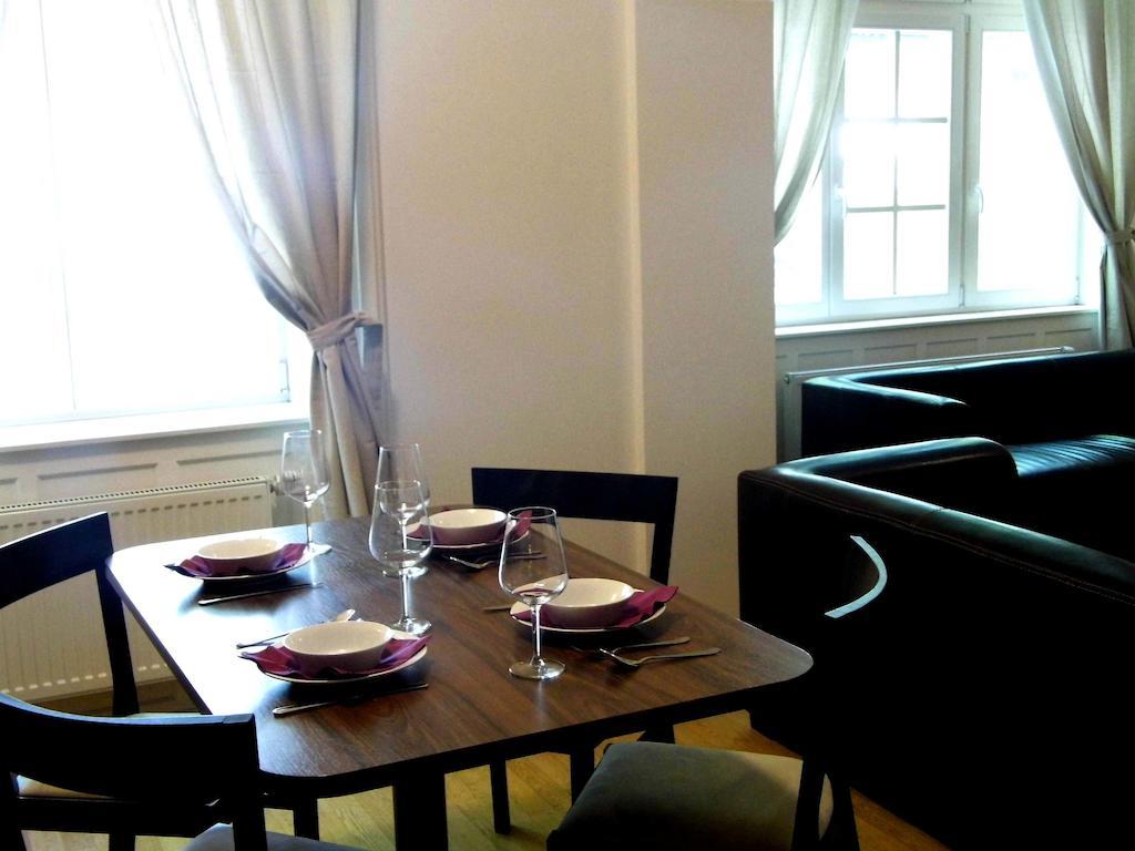 Lion Apartments Medena, Big Size, High Ceilings Bratislava Room photo