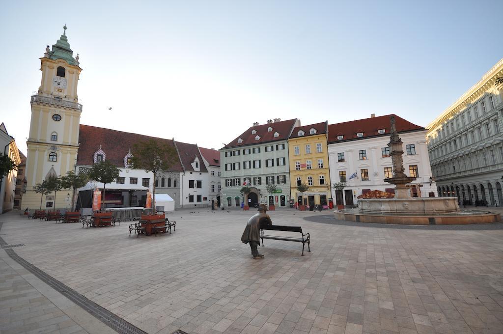 Lion Apartments Medena, Big Size, High Ceilings Bratislava Exterior photo