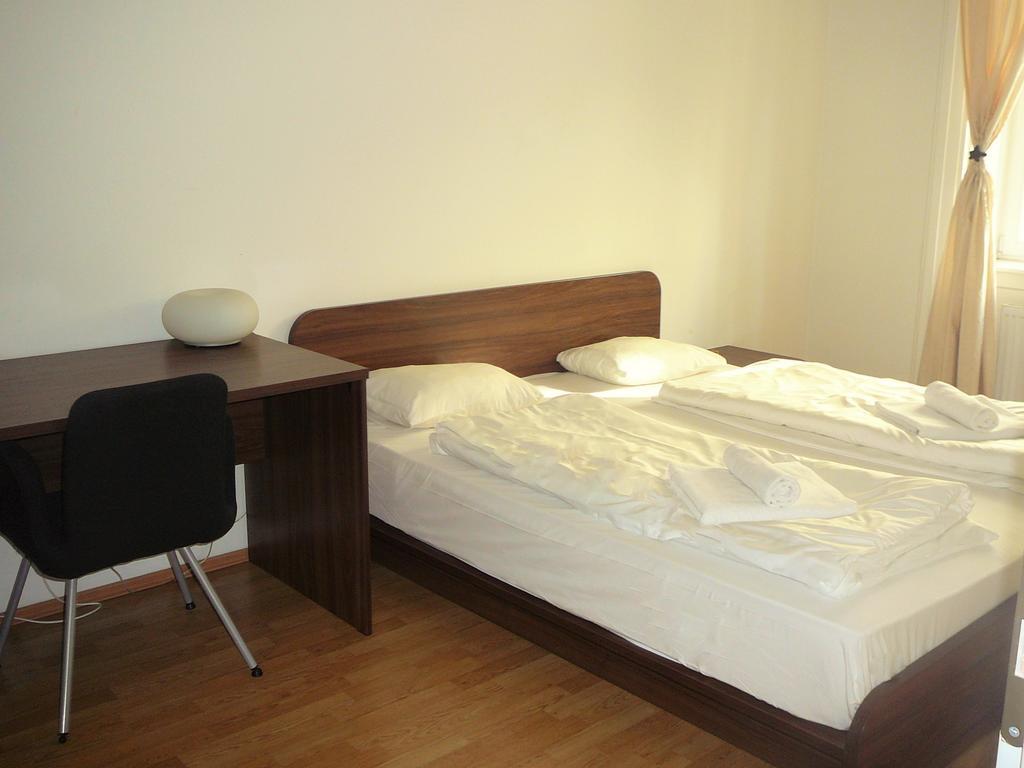 Lion Apartments Medena, Big Size, High Ceilings Bratislava Exterior photo