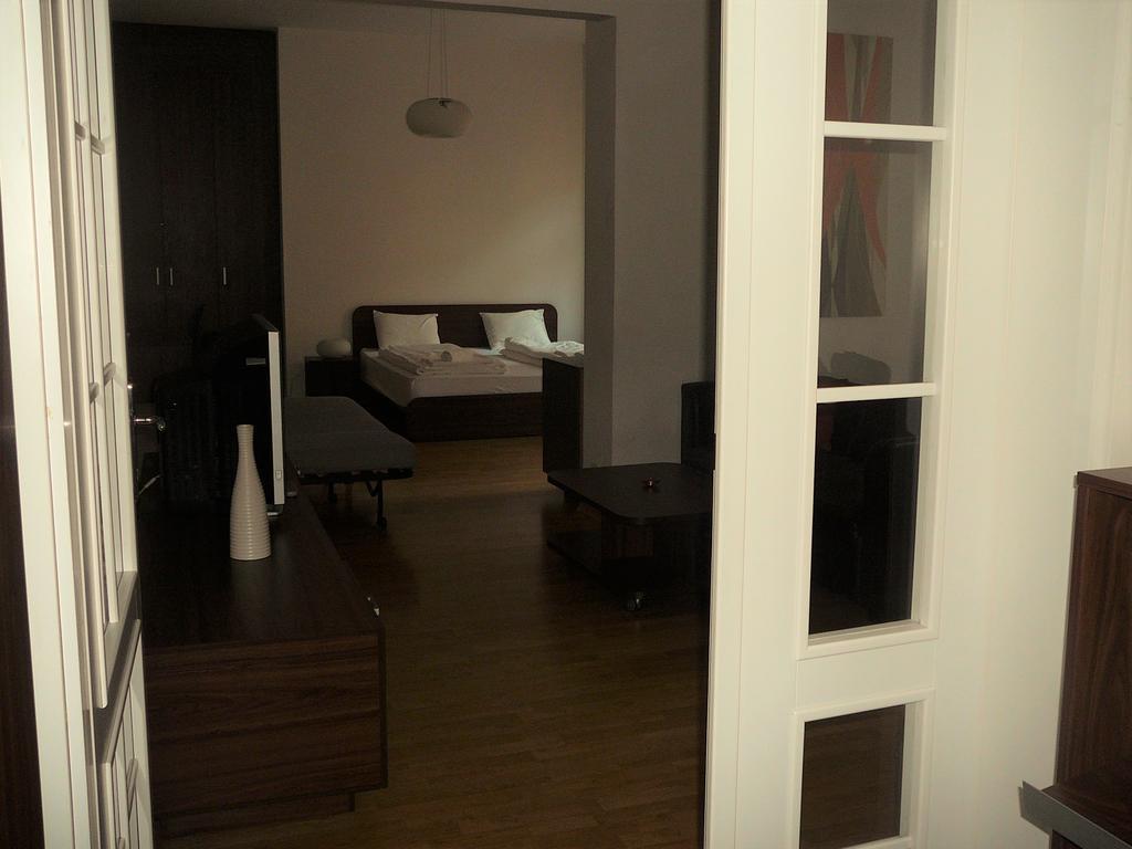 Lion Apartments Medena, Big Size, High Ceilings Bratislava Exterior photo