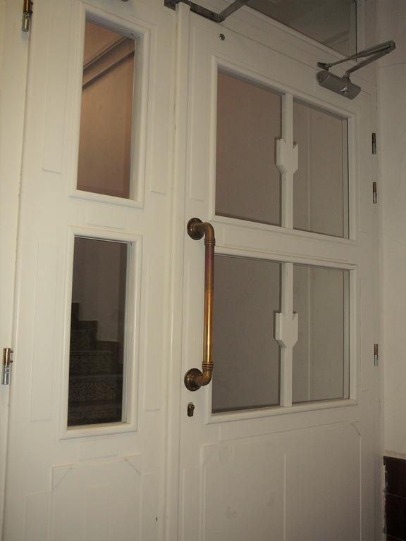 Lion Apartments Medena, Big Size, High Ceilings Bratislava Exterior photo