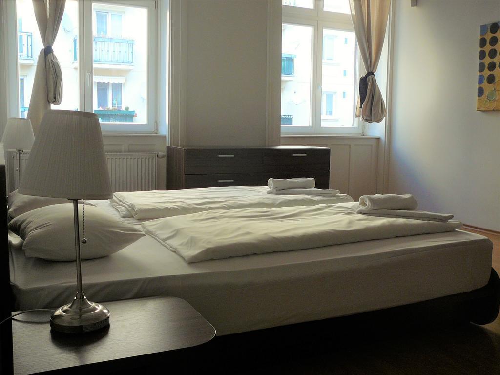 Lion Apartments Medena, Big Size, High Ceilings Bratislava Exterior photo