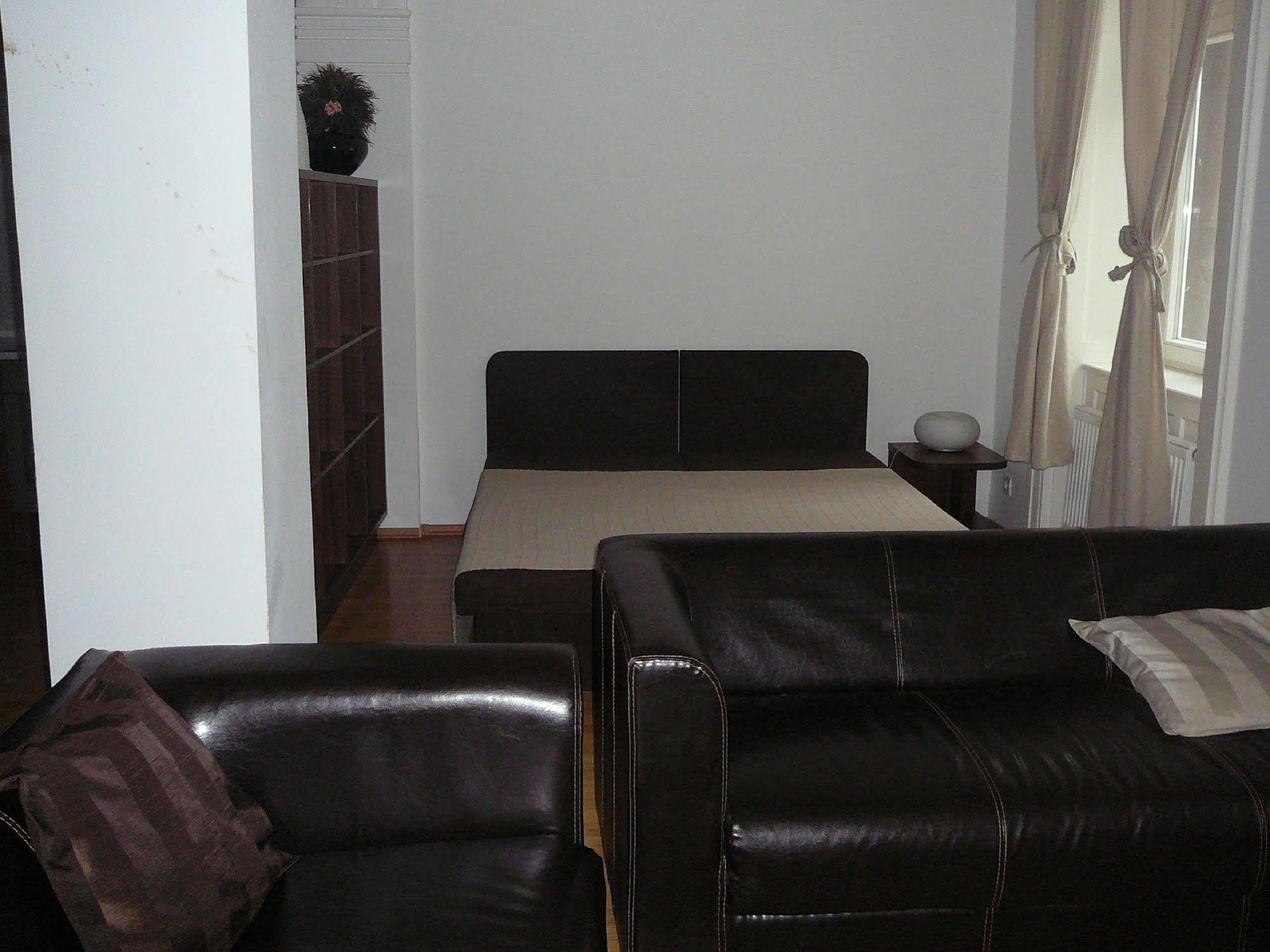 Lion Apartments Medena, Big Size, High Ceilings Bratislava Exterior photo